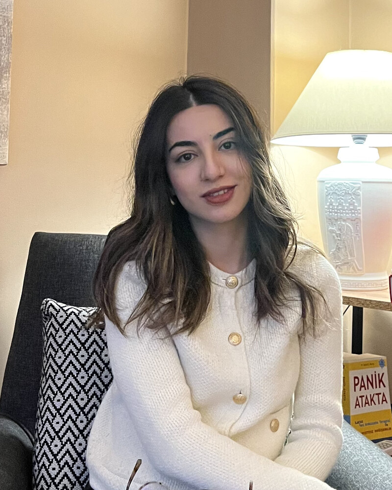 Esnayi İbrahimli Şüküroğlu — Berlin'de online terapi hizmeti veren klinik psikolog